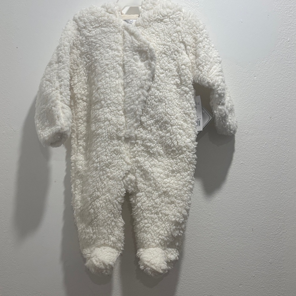 BNWT Quiltex Cozy White One Piece